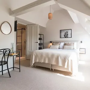 https://empire-suites-garden-view.amsterdamhotelsnl.com