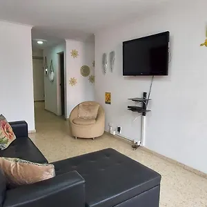 Apartamento Grupos /flias - Barrio Colores, Medellín